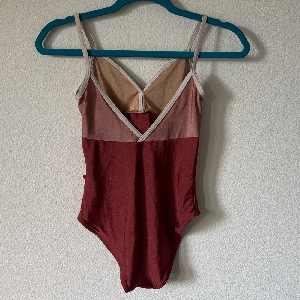 Yumiko Daria Leotard Medium Ballet Dance - Picture 2 of 3